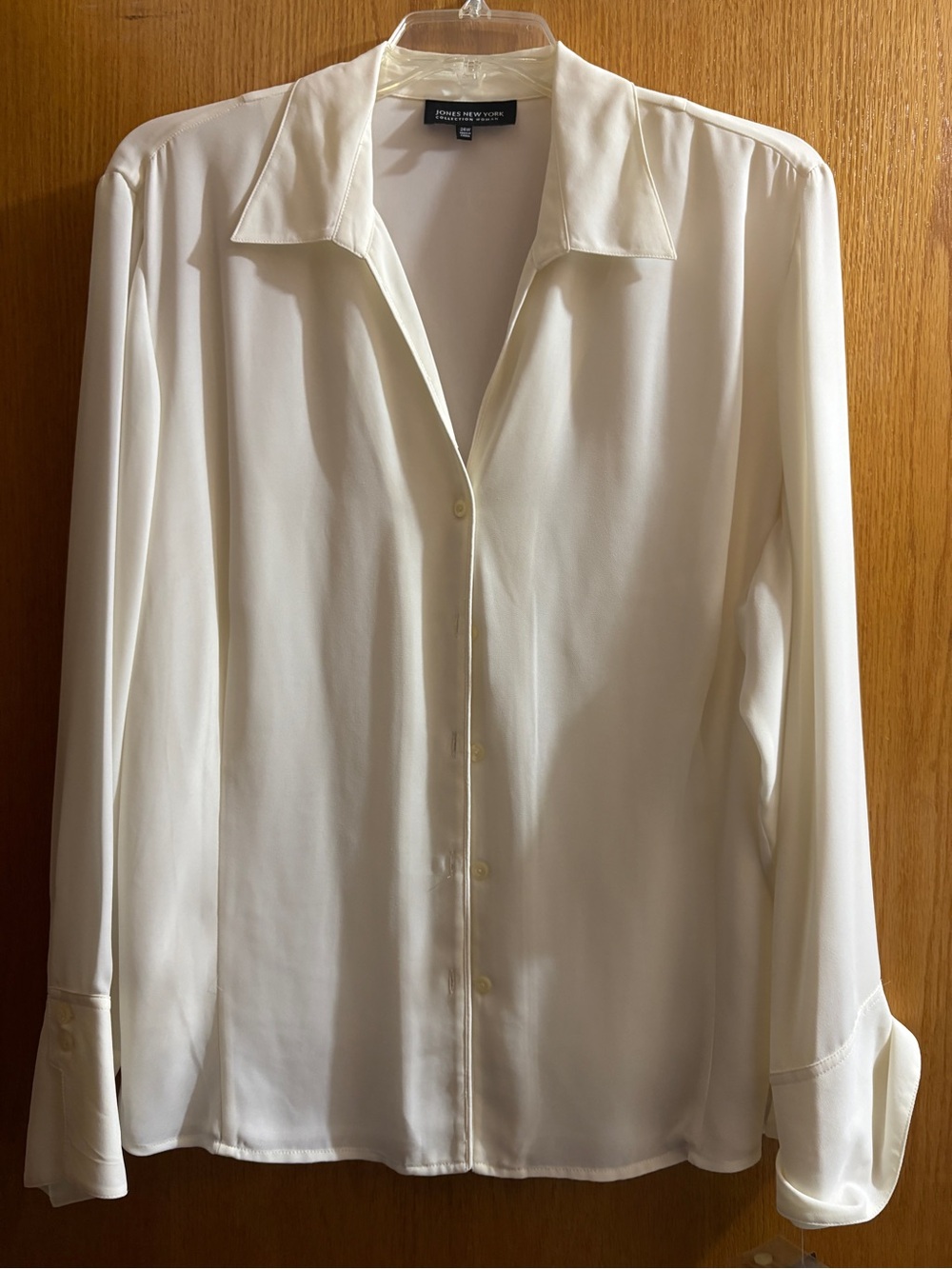 Jones New York Cream Blouse Top